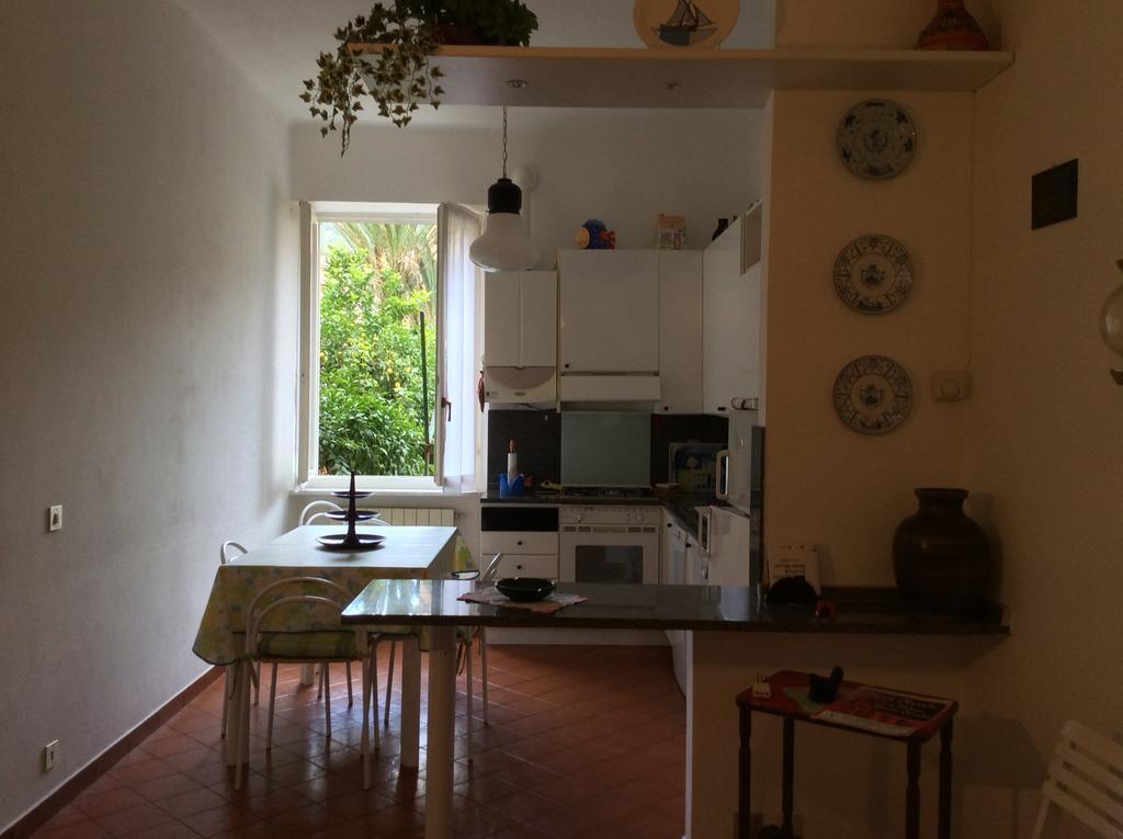 A Pochi Passi Dal Mare By Portofinovacanze Bonassola Exteriör bild